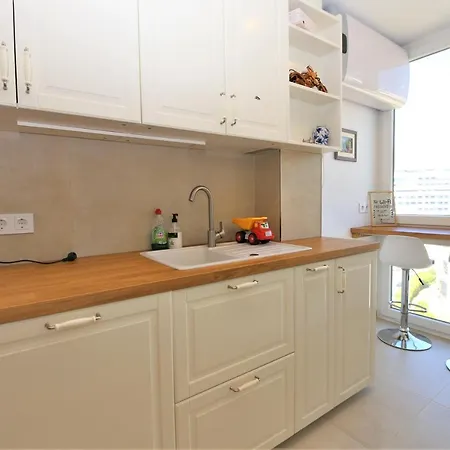 Port Luxury Aura Apartmán *